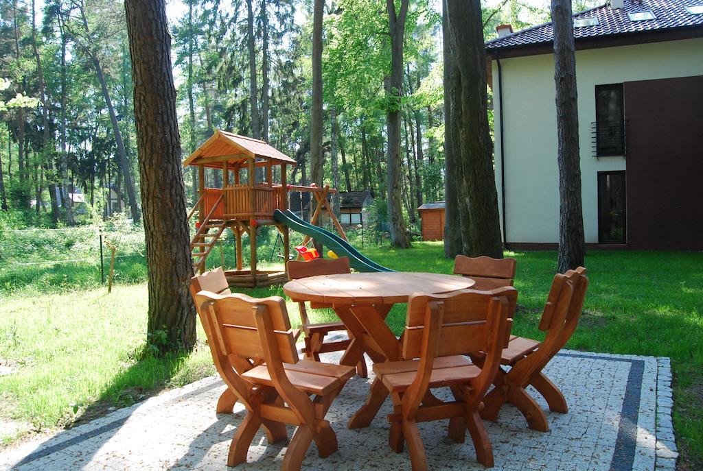 Villa Veell - Tylko 4 Minuty Od Pieknej Szerokiej Plazy โปเบียโรโว ภายนอก รูปภาพ
